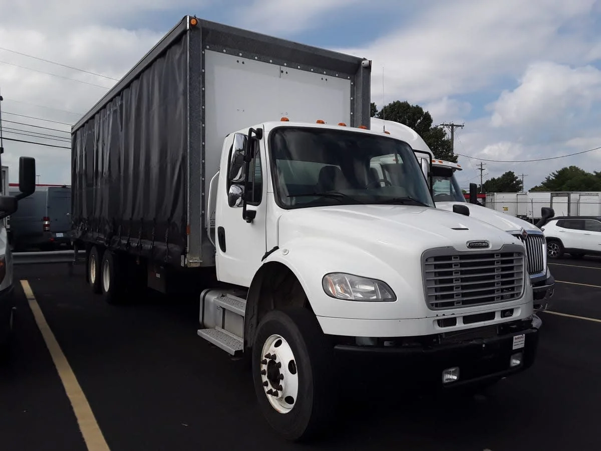 2020 Freightliner M2 106 in La Vergne, TN — photo 3