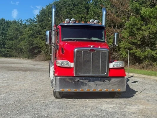 2021 Peterbilt 567 in Asheville, NC — photo 10