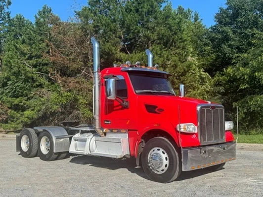 2021 Peterbilt 567