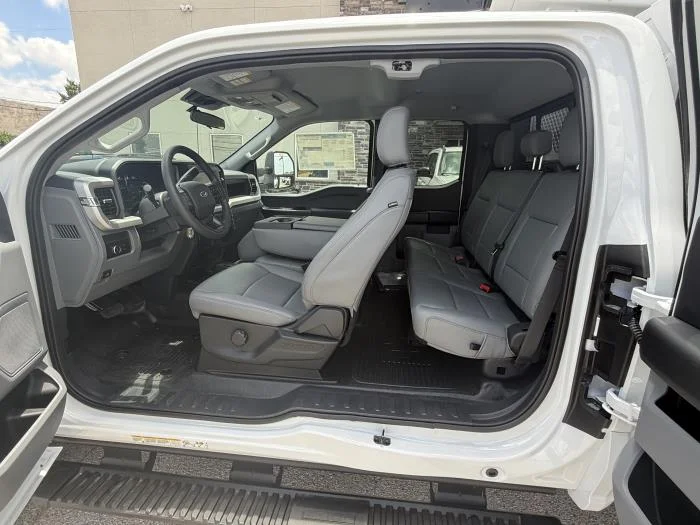 2026 Ford F-550 — photo 13