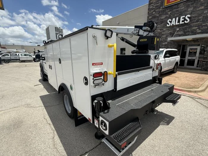 2026 Ford F-550 — photo 4