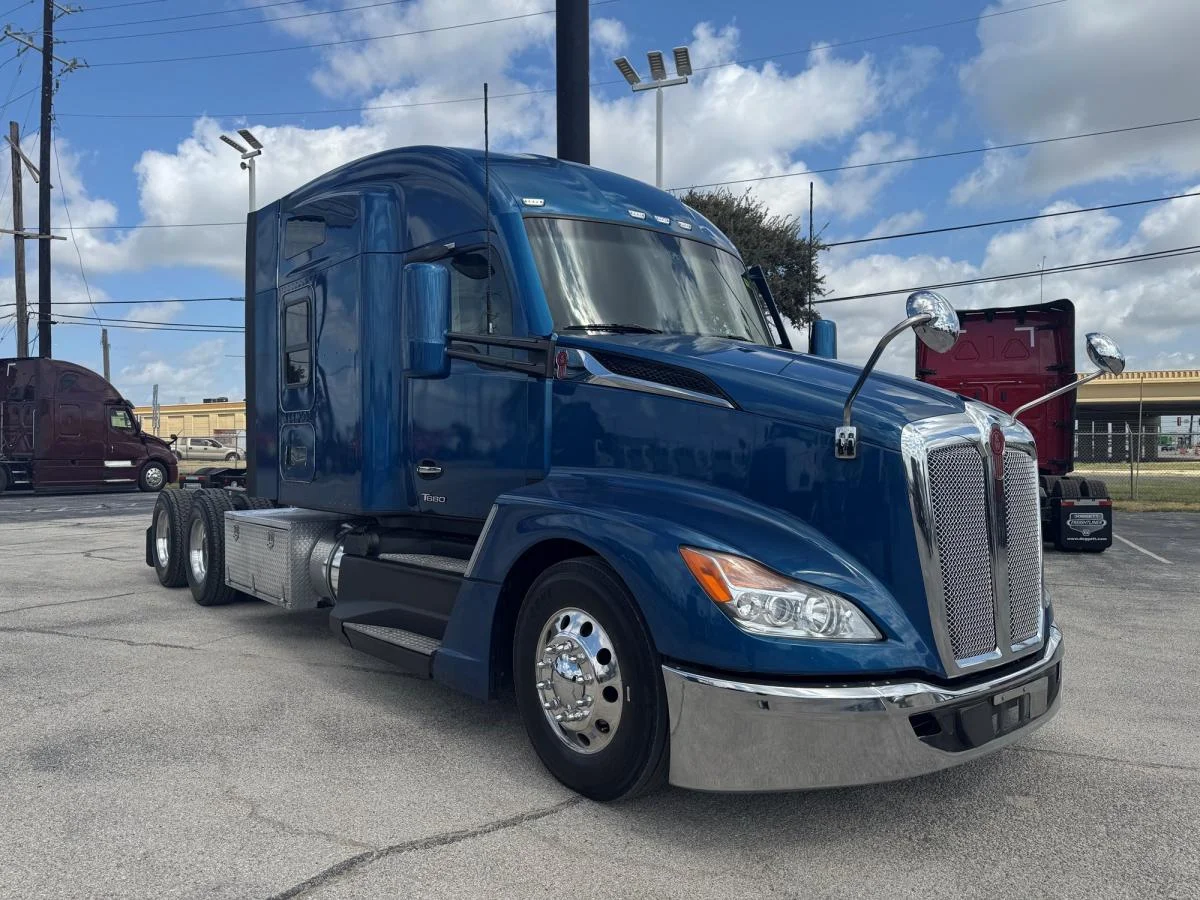 2023 Kenworth T680 in San Antonio, TX