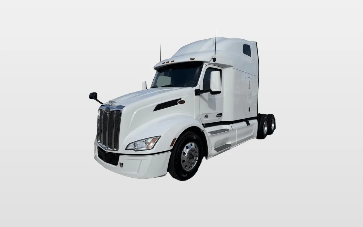 2022 Peterbilt 579 - image 1
