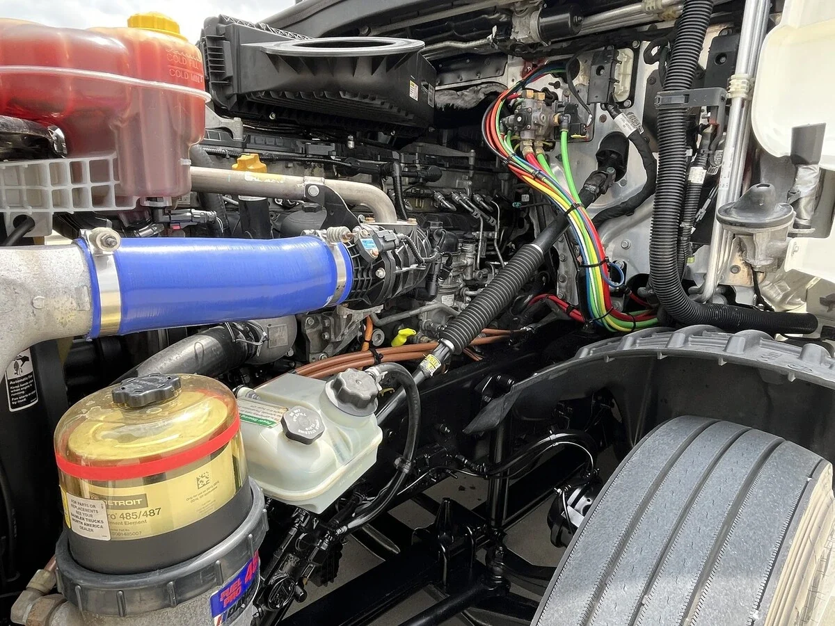 2022 Freightliner Cascadia — photo 11