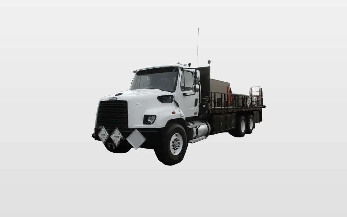 2020 Freightliner 114SD - image 1