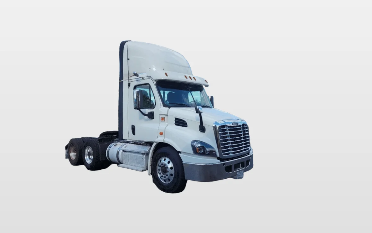 2018 Freightliner Cascadia - image 1
