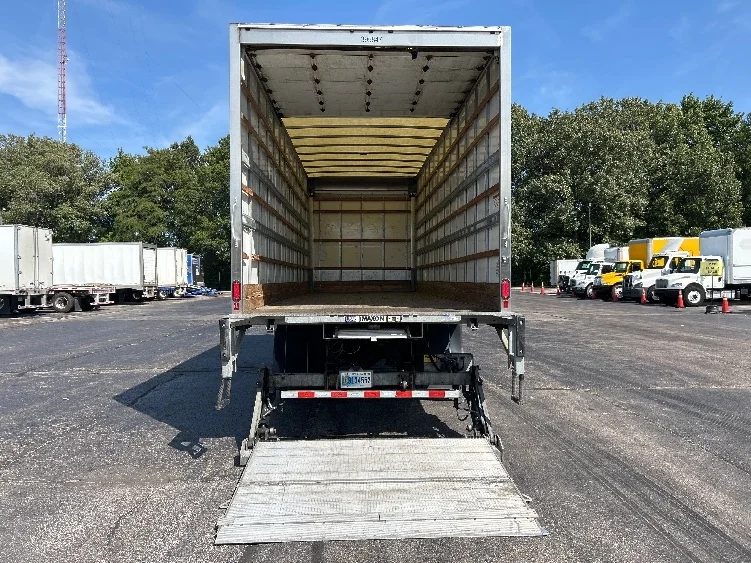 2022 Freightliner M2 106 in Memphis, TN — photo 9