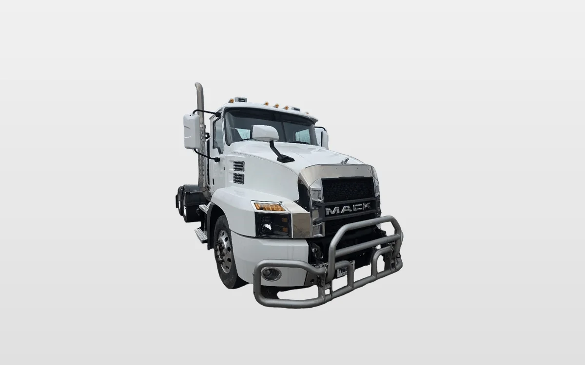 2021 Mack Anthem - image 1