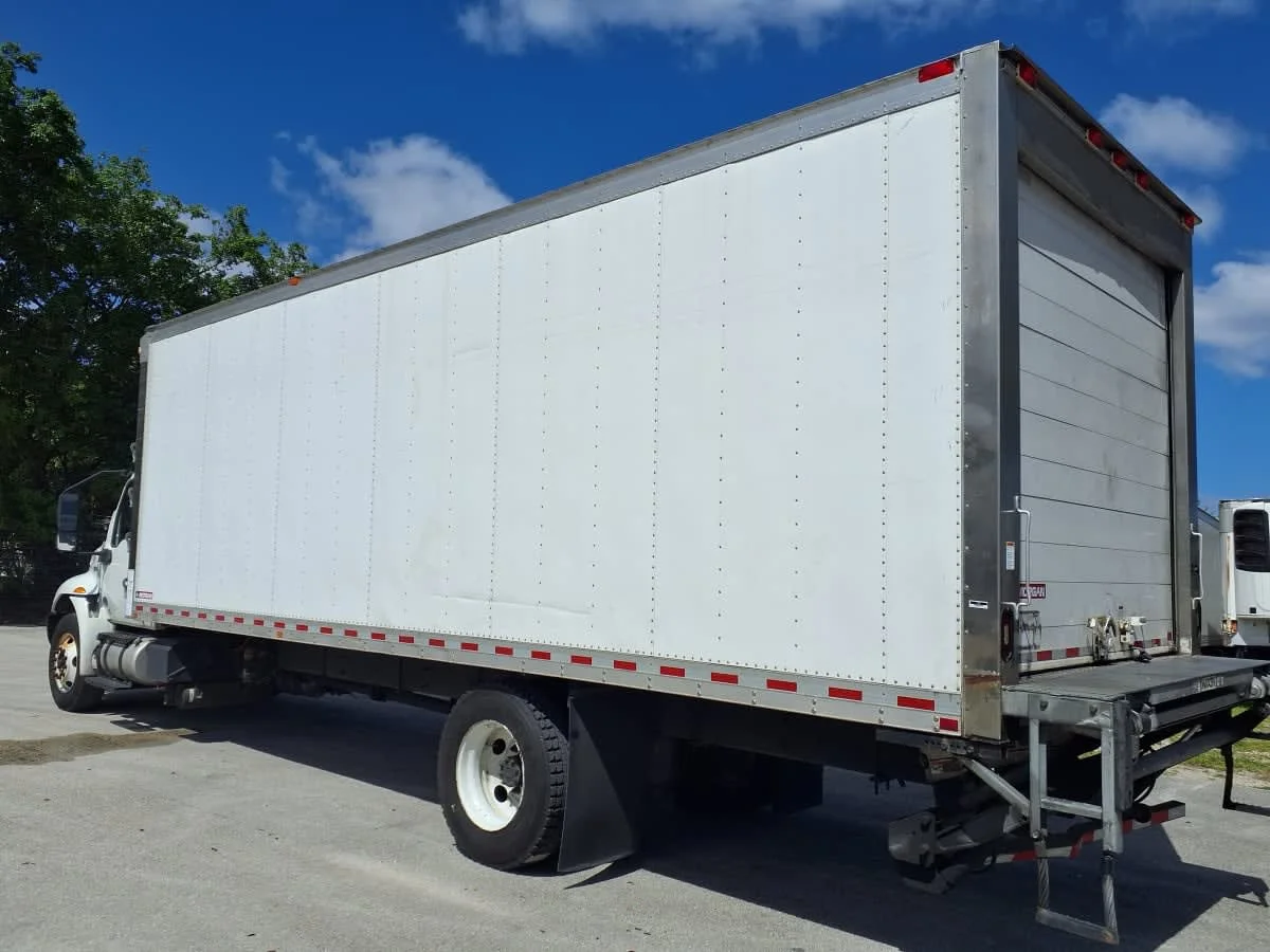 2020 International MV - image 6