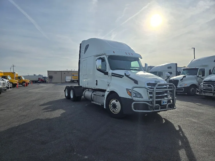 2020 Freightliner Cascadia in Spokane Valley, WA