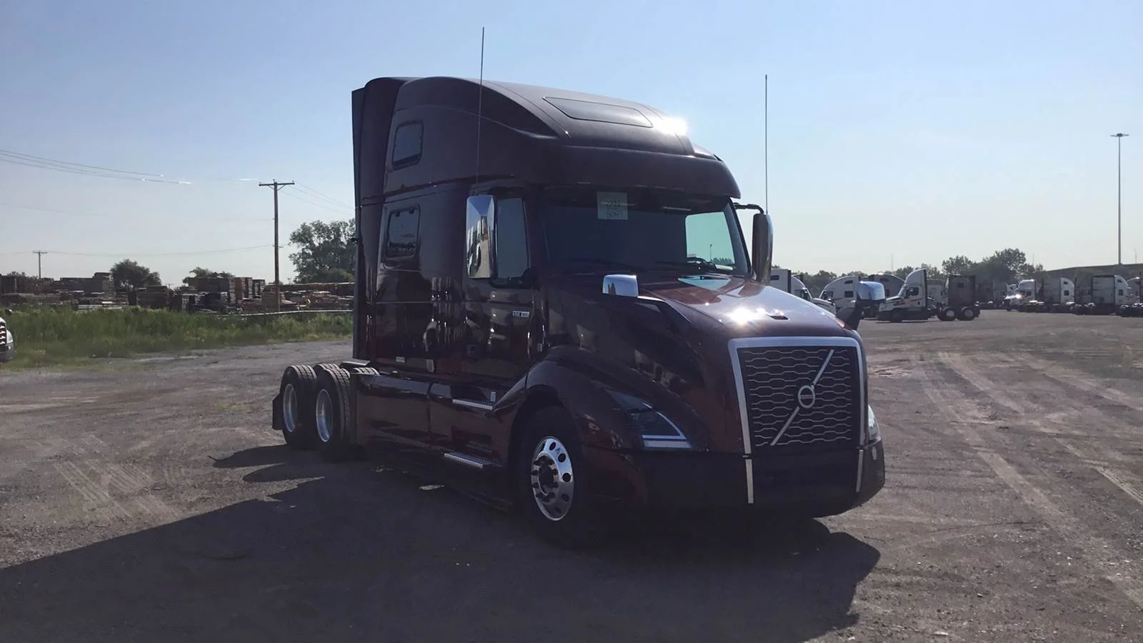 2022 Volvo VNL 860 in Gary, IN