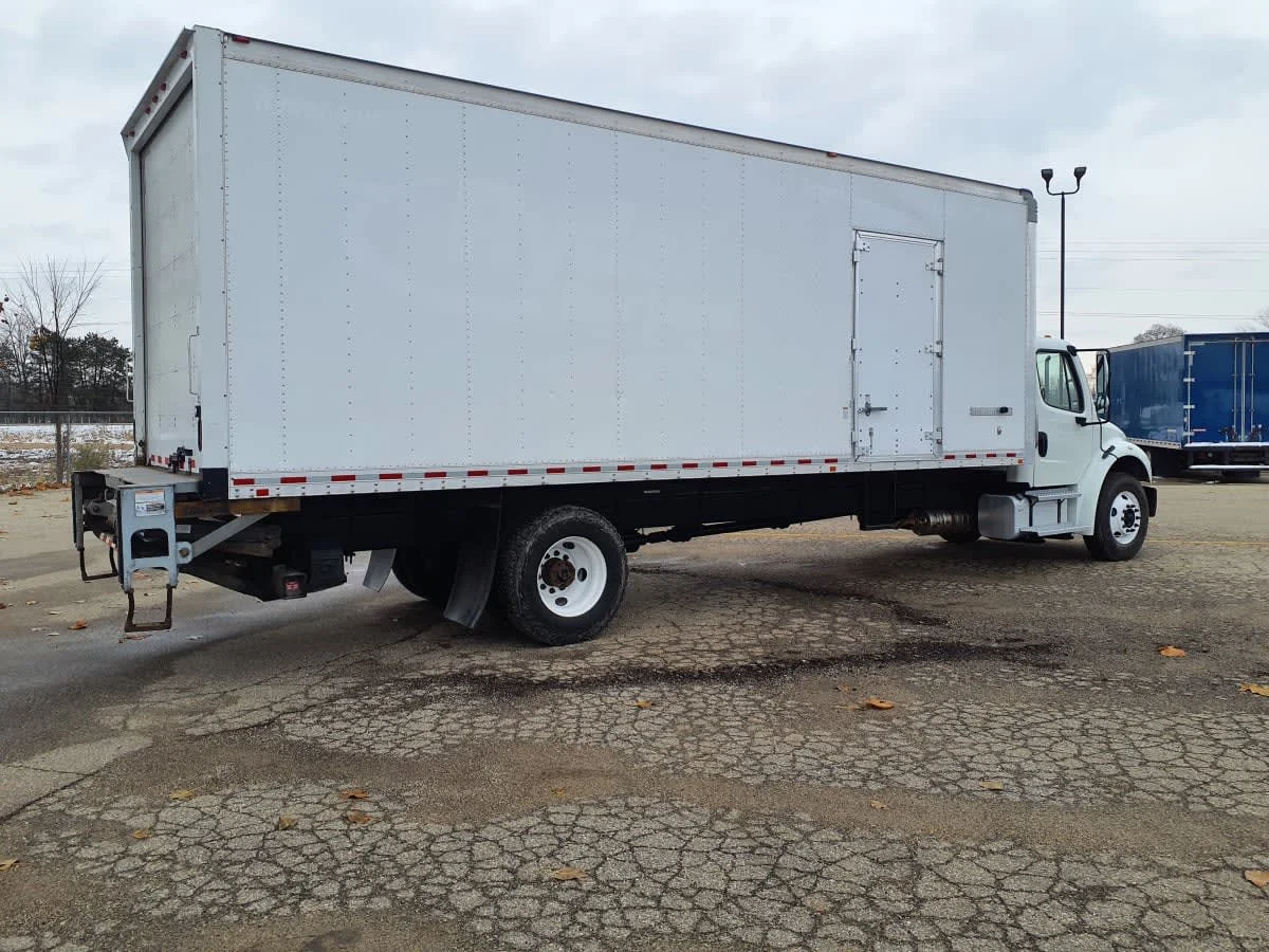 2019 Freightliner M2 106 in Wayland, MI — photo 4
