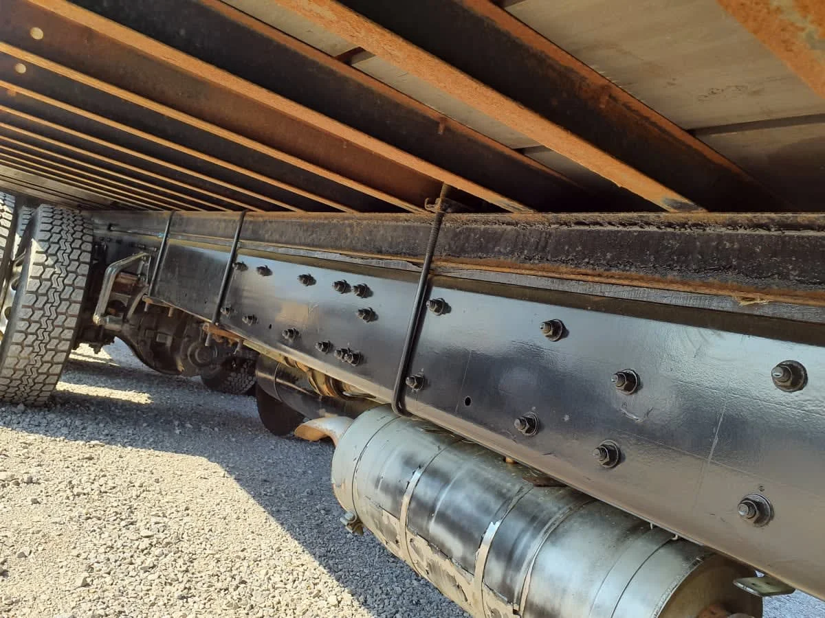 2017 Freightliner M2 106 - image 11