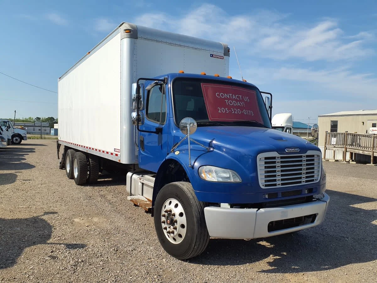 2017 Freightliner M2 106 in Birmingham, AL — photo 3
