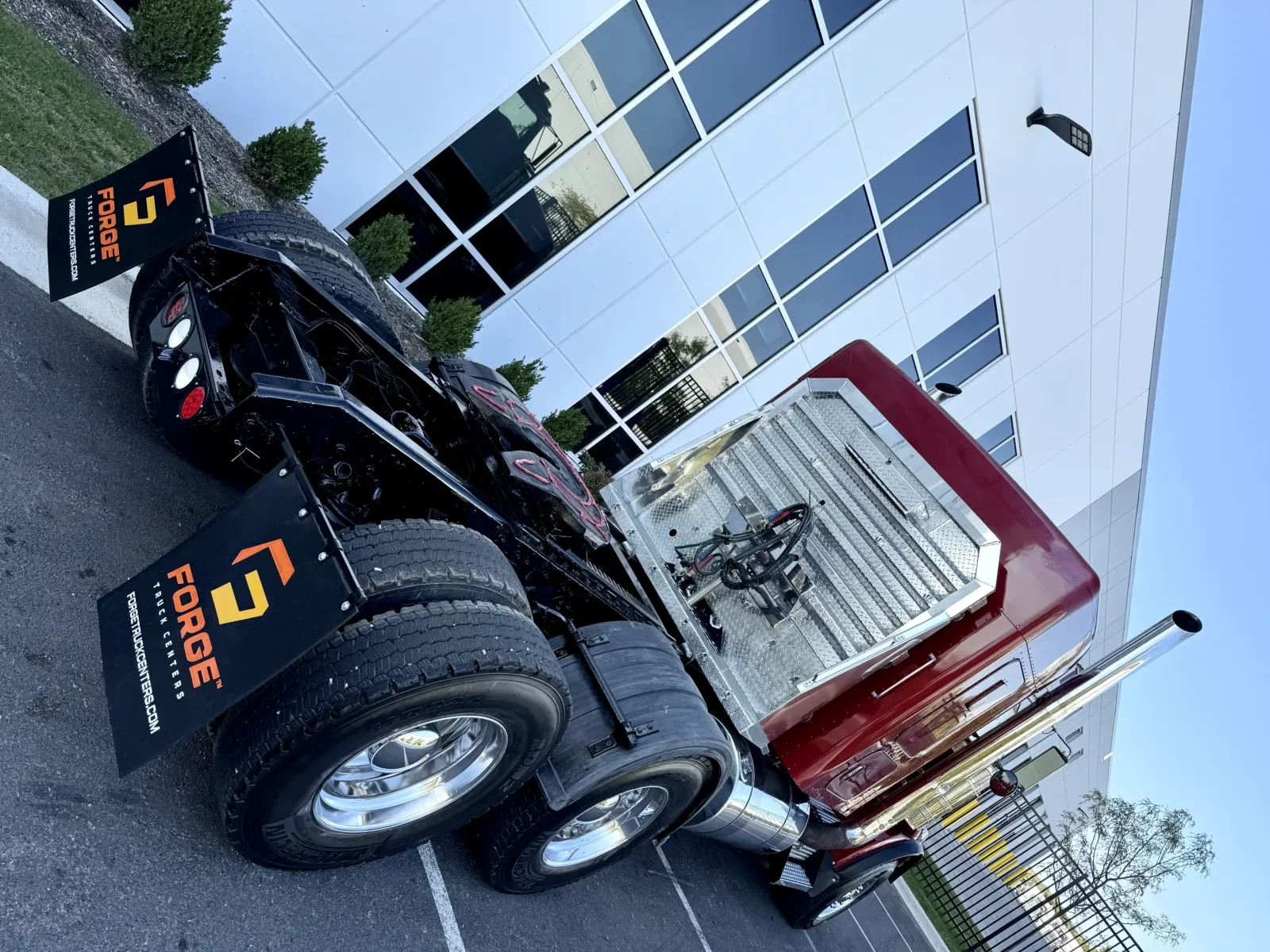 2016 Kenworth T800 - image 11