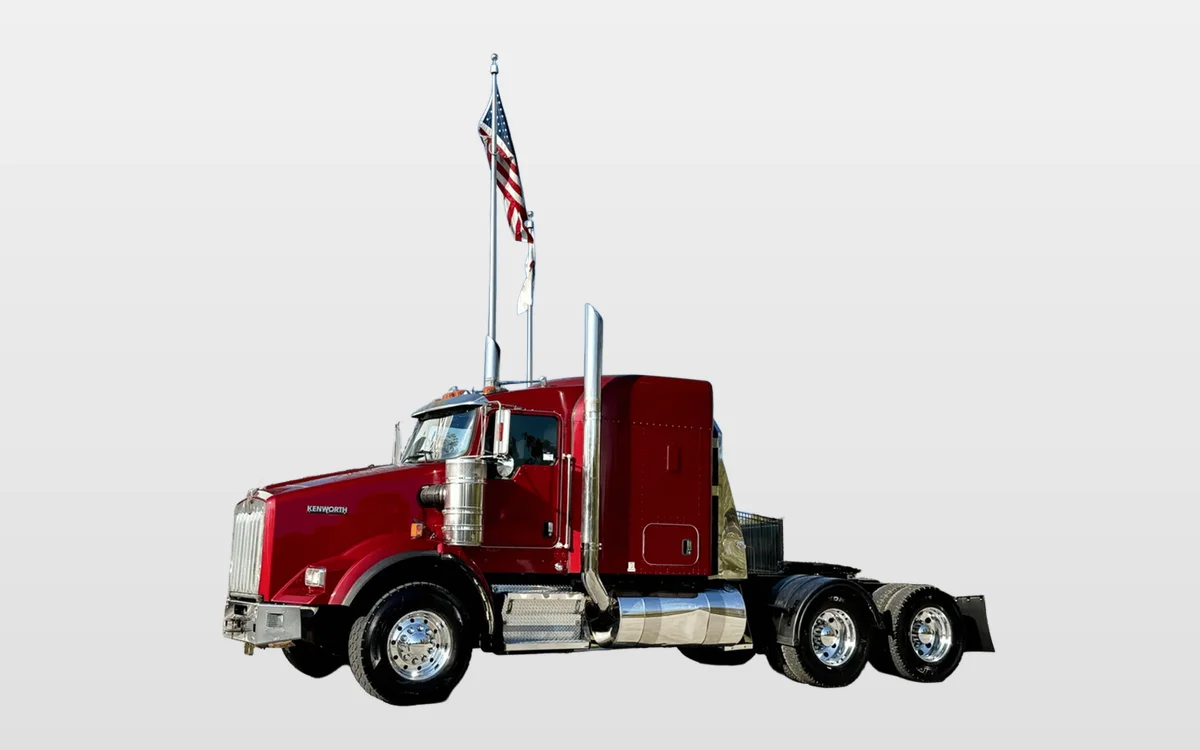 2016 Kenworth T800 - image 1