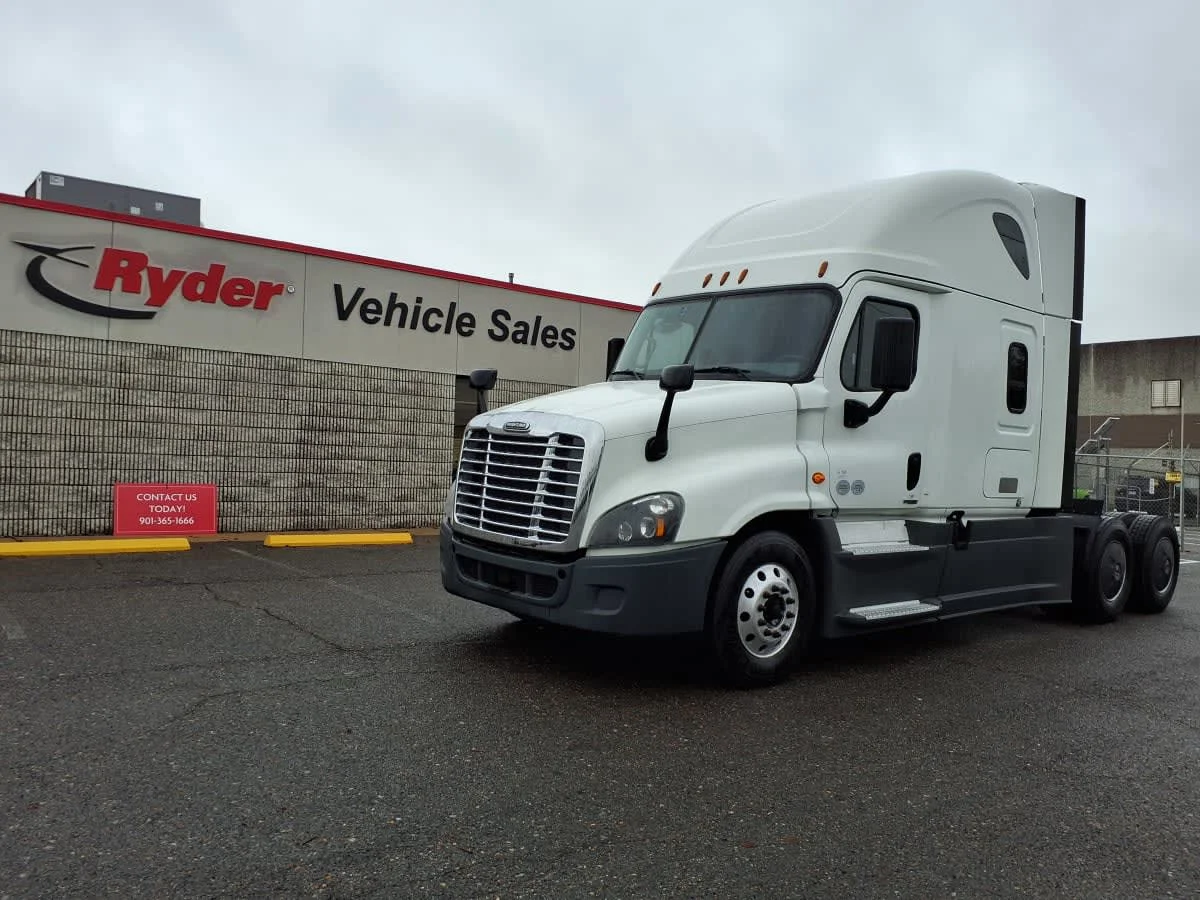 2020 Freightliner Cascadia in Memphis, TN