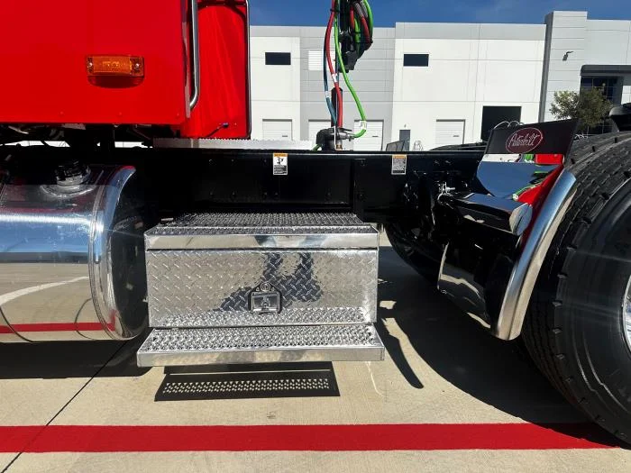 2026 Peterbilt 589 — photo 14