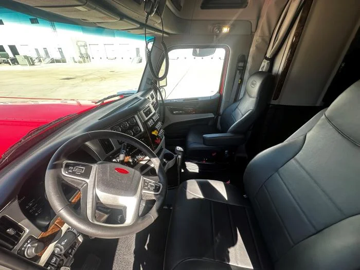 2026 Peterbilt 589 — photo 24