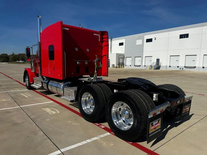 2026 Peterbilt 589 — photo 8