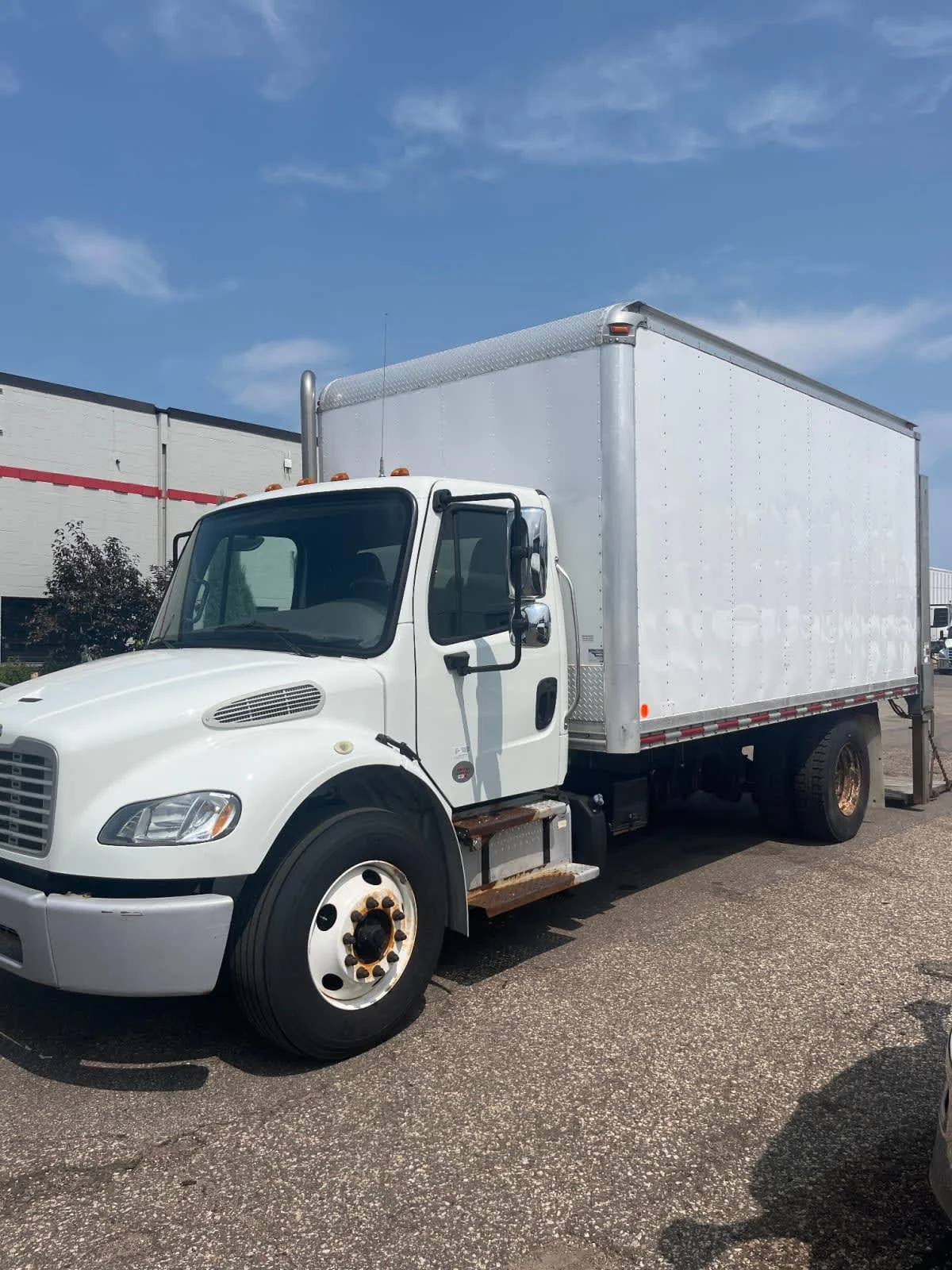 2018 Freightliner M2 106