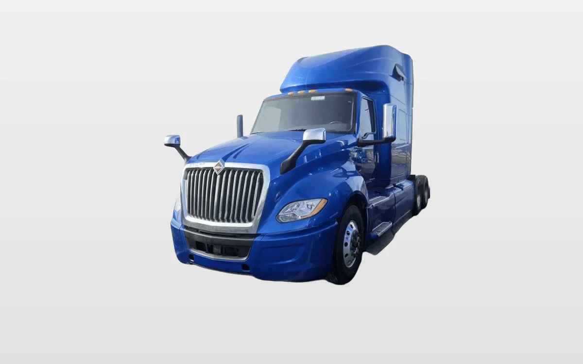 2022 International LT - image 1