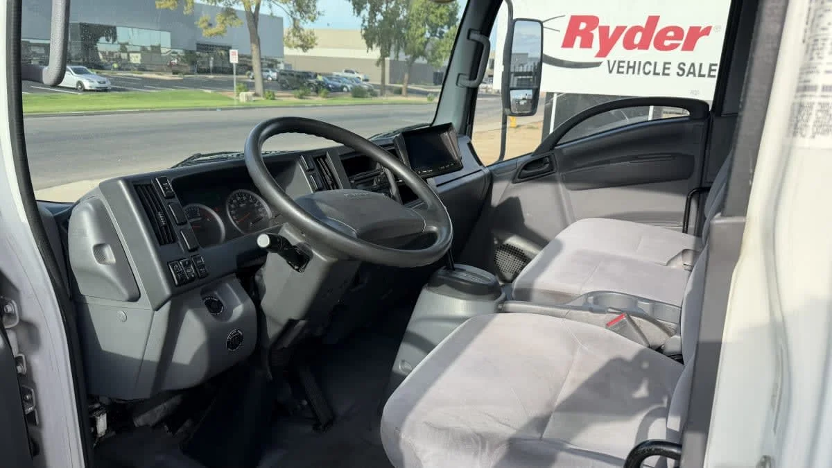 2019 Isuzu NQR in Phoenix, AZ — photo 7