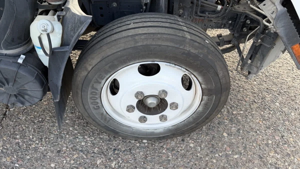 2019 Isuzu NQR in Phoenix, AZ — photo 10