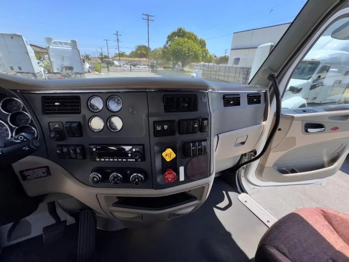 2022 Peterbilt 579 in Haines City, FL — photo 18