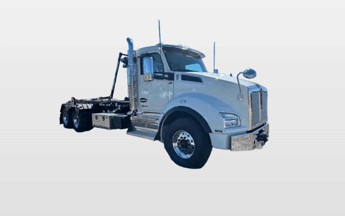 2026 Kenworth T880 - image 1