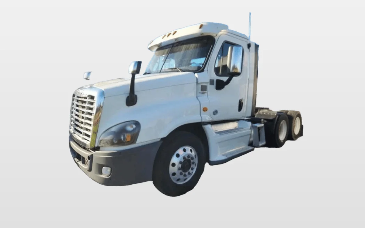 2016 Freightliner Cascadia - image 1