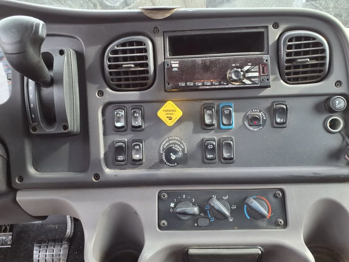 2019 Freightliner M2 106 in Salisbury, MA — photo 11