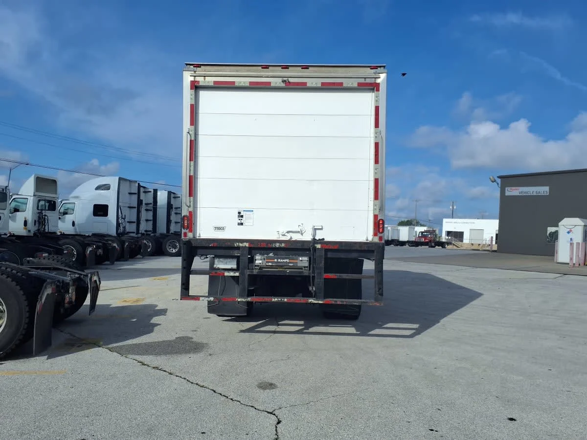 2019 International 4300 in Fort Worth, TX — photo 5