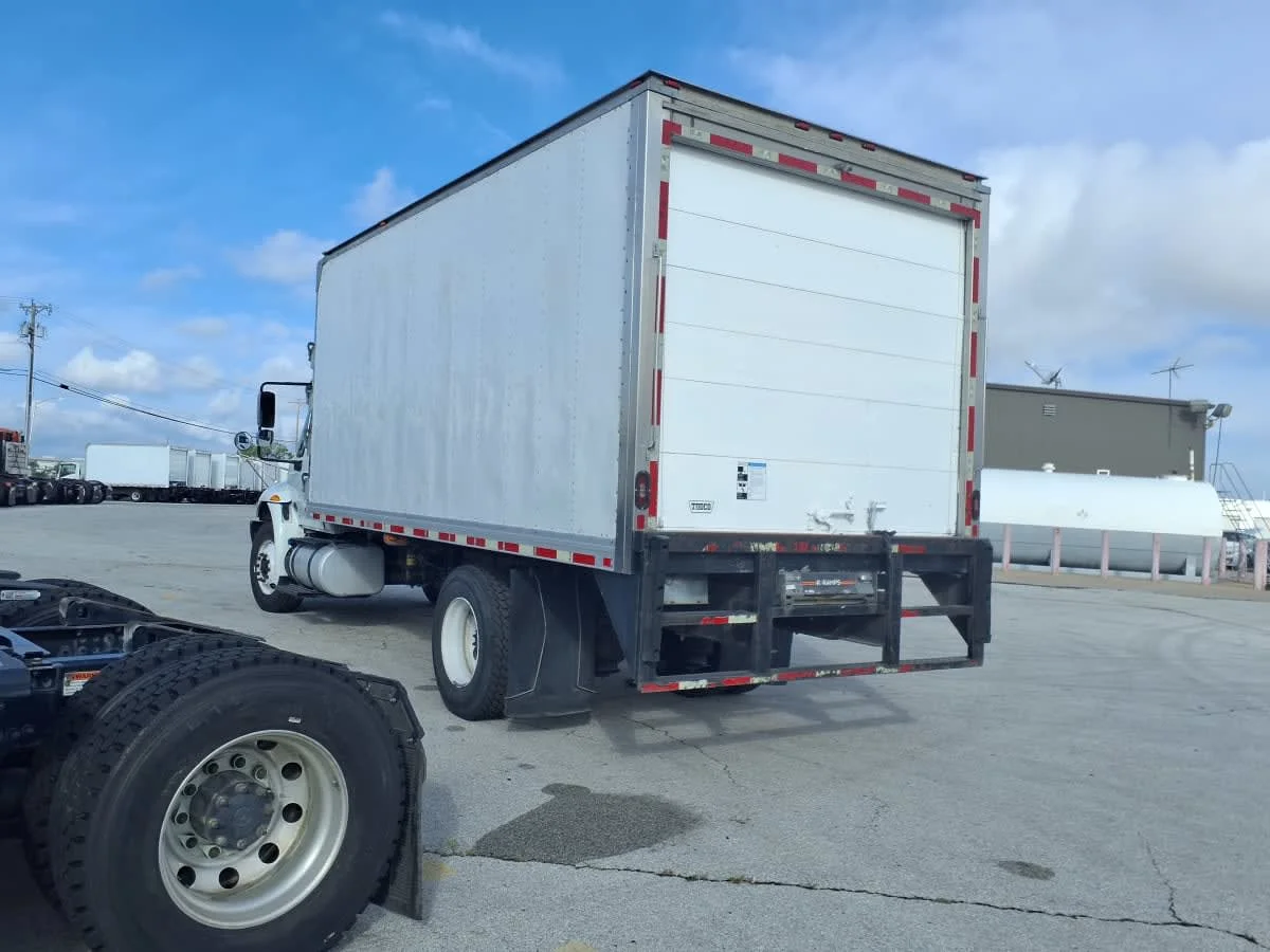 2019 International 4300 in Fort Worth, TX — photo 6