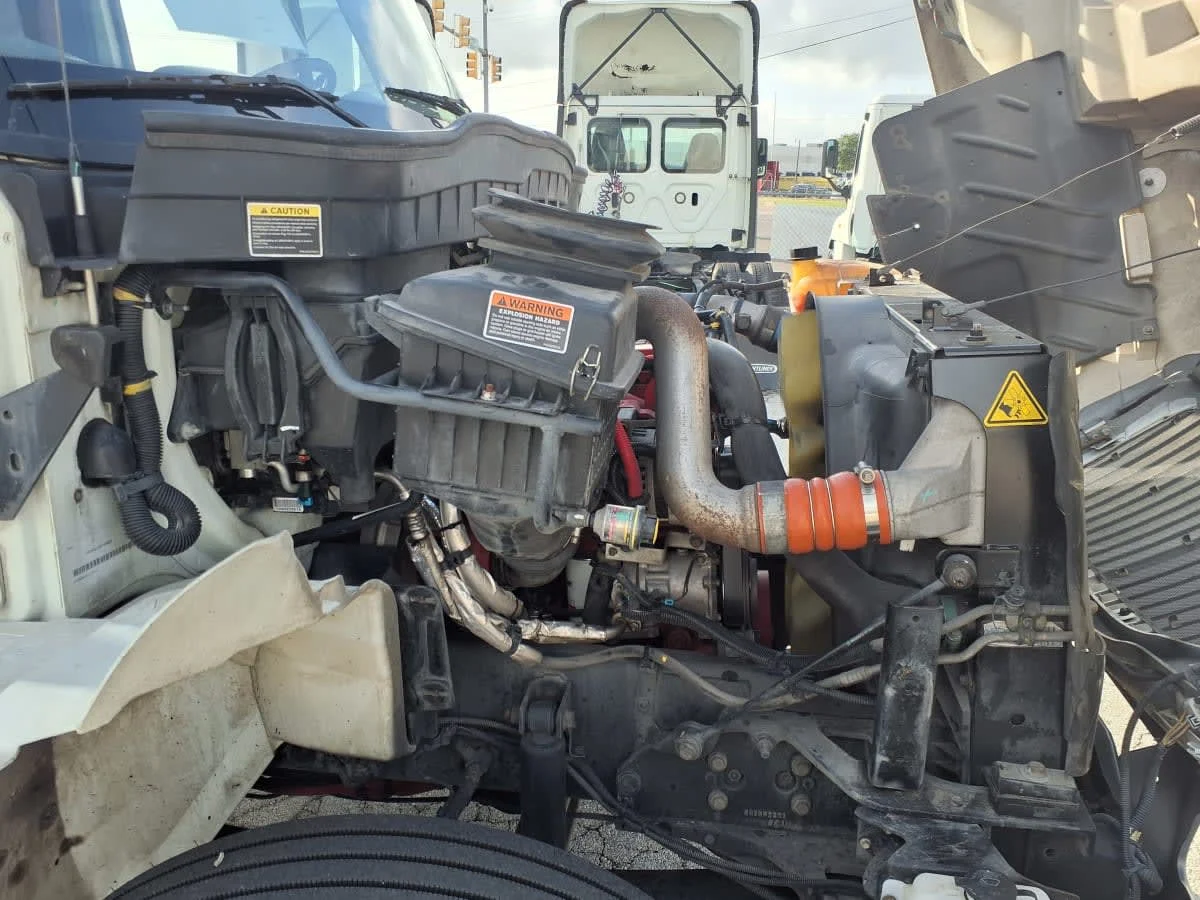 2019 International 4300 in Fort Worth, TX — photo 11