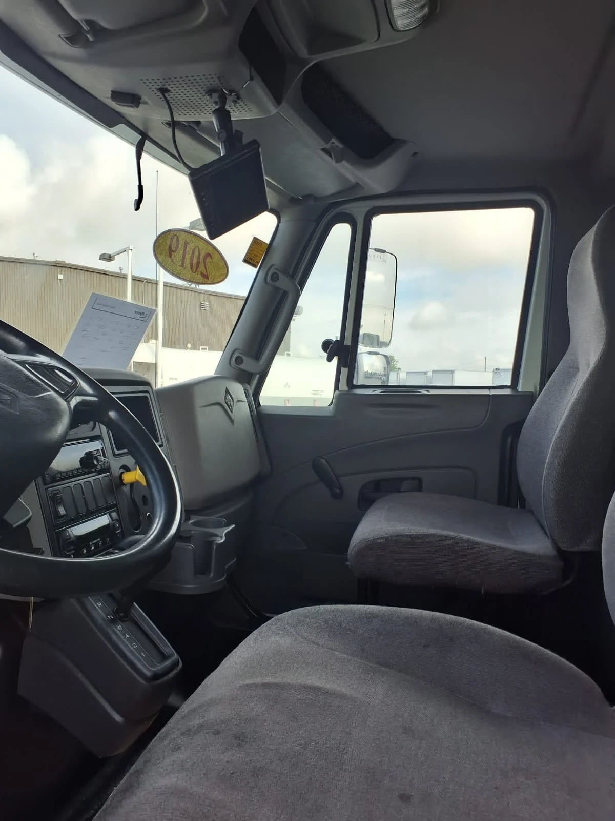 2019 International 4300 in Fort Worth, TX — photo 8