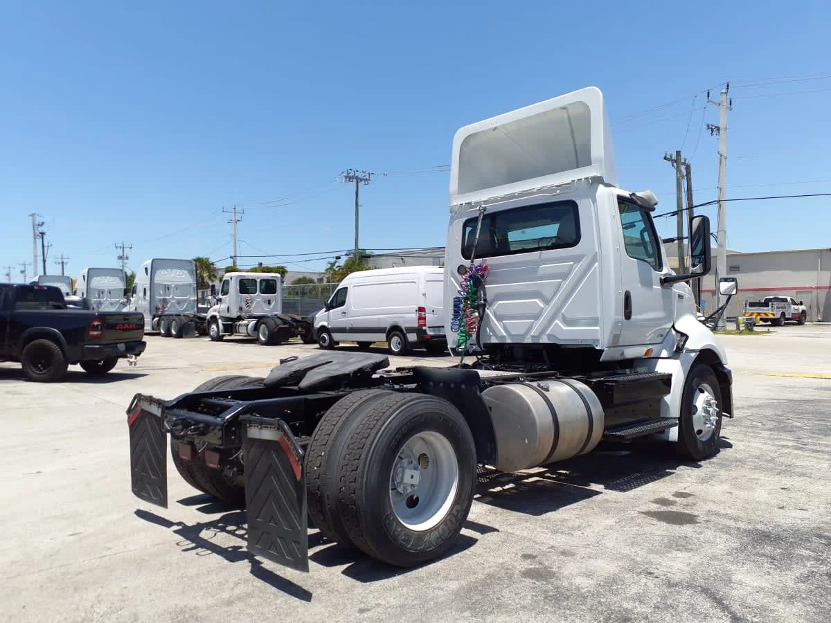 2019 International RH - image 4