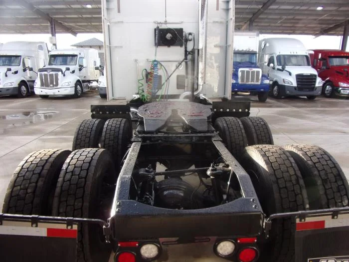 2020 Peterbilt 579 - image 6