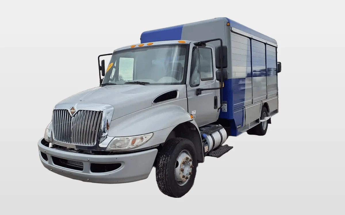 2019 International - image 1