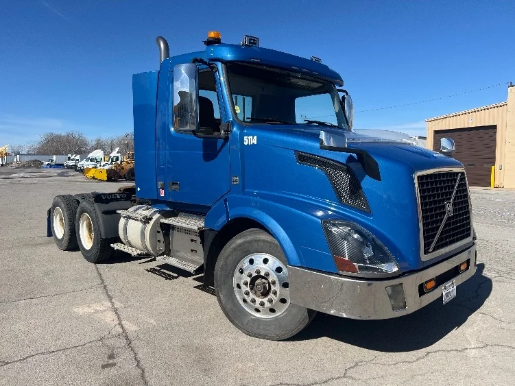 2017 Volvo VNL 300 in Rochester, NY