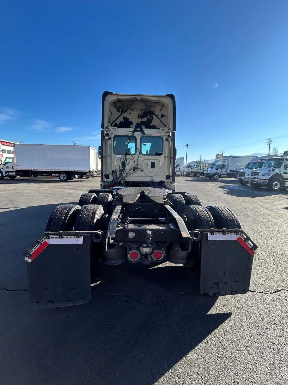 2016 Freightliner Cascadia in West Sacramento, CA — photo 5