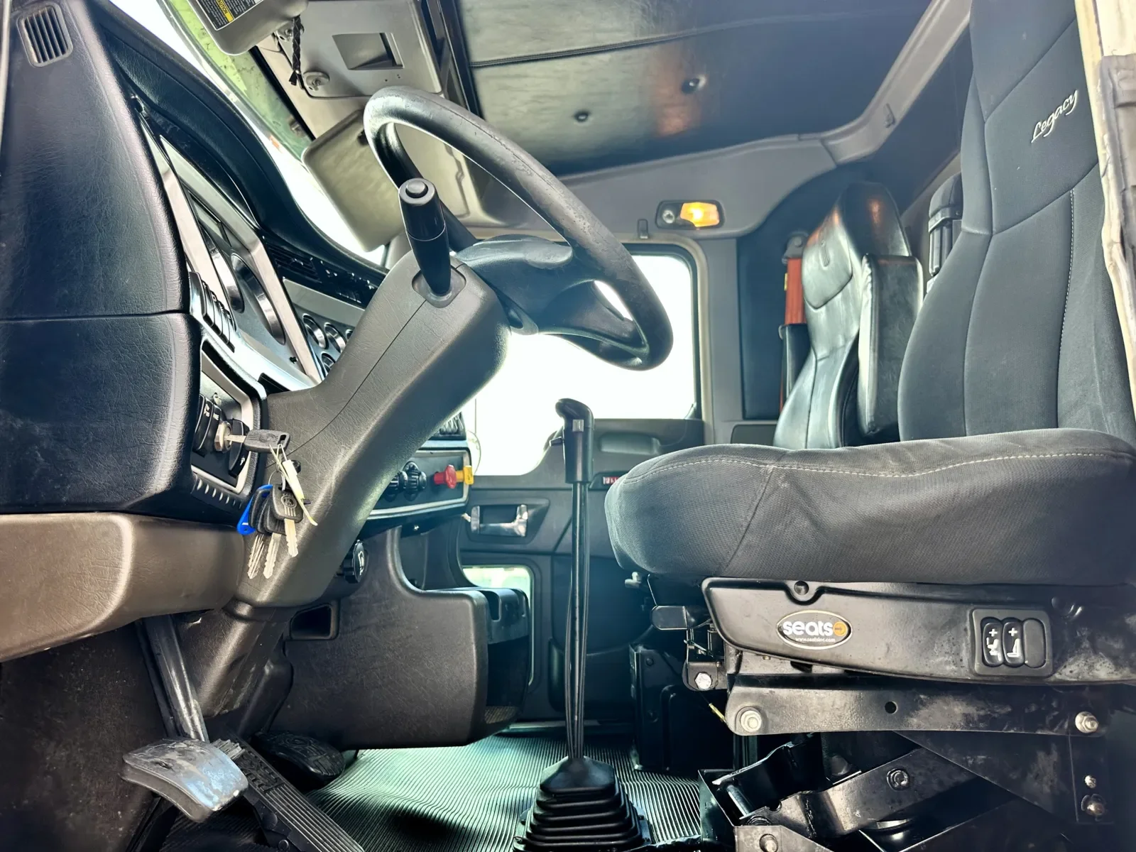 2016 Kenworth W900 in Hutchins, TX — photo 14
