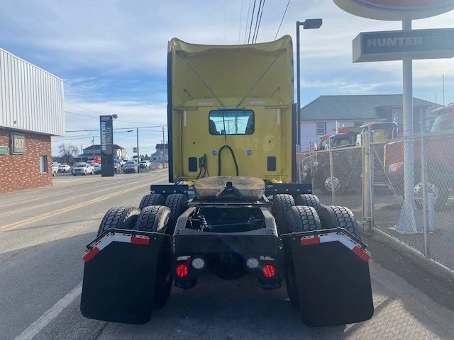 2021 Peterbilt 579 in Eau Claire, PA — photo 6