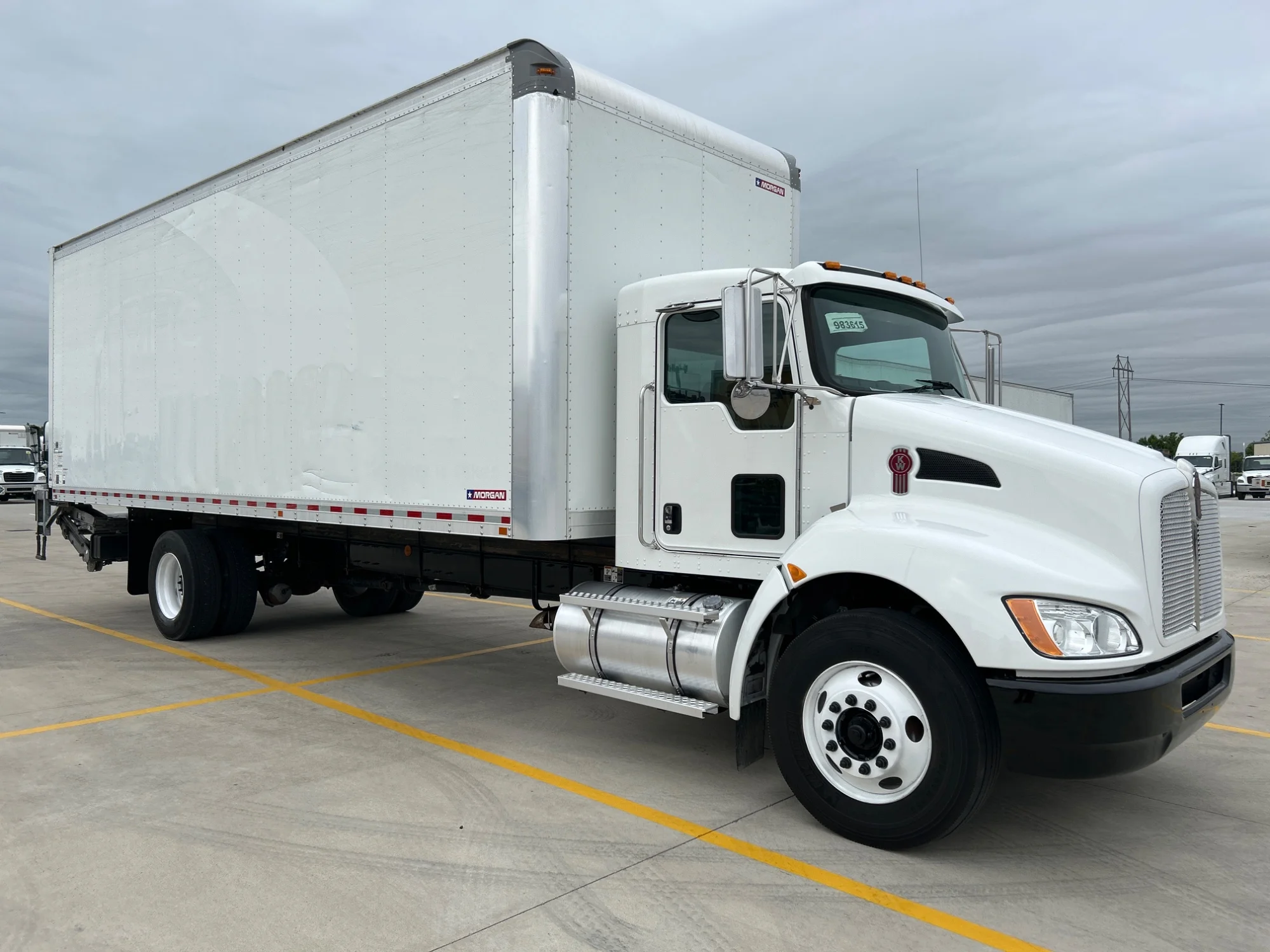 2022 Kenworth T270 in Milwaukee, WI — photo 5