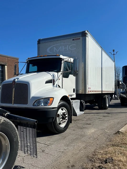 2022 Kenworth T270 in Milwaukee, WI — photo 2