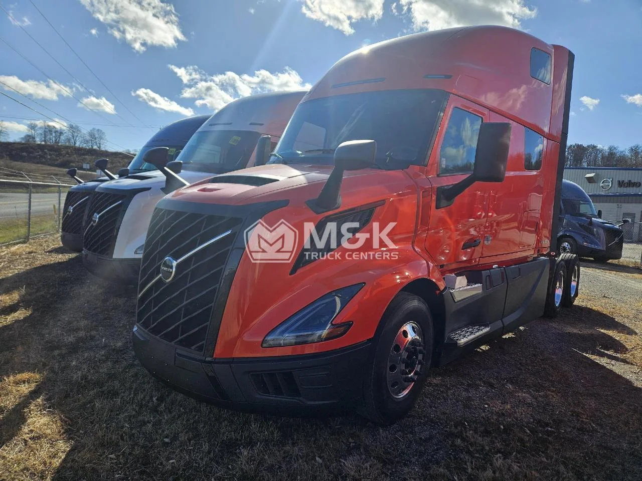 2026 Volvo VNL 860 in Somerset, PA