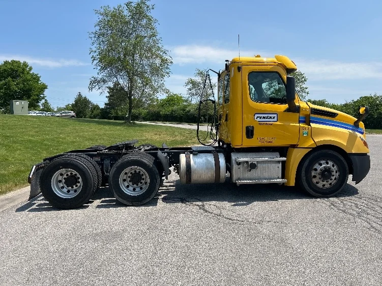 2019 Freightliner Cascadia in Charlotte, NC — photo 8