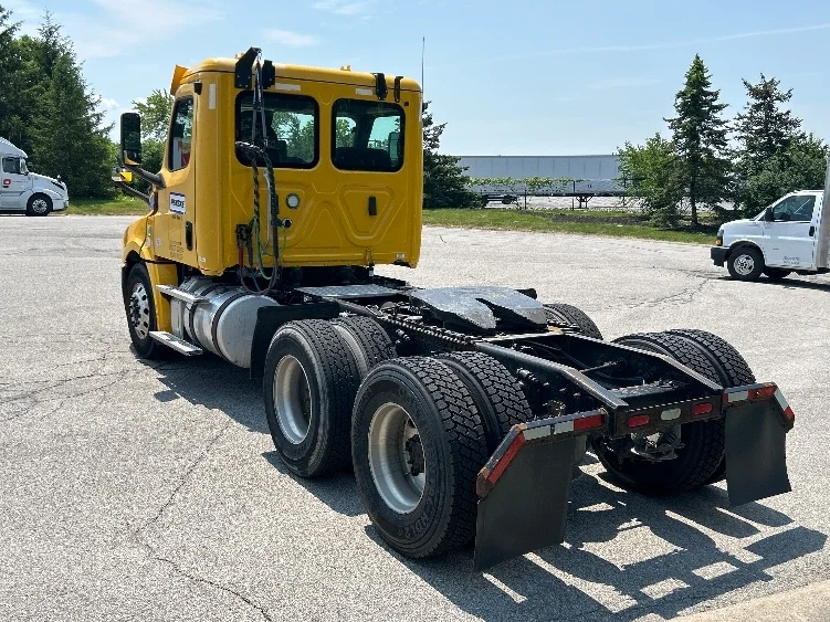2019 Freightliner Cascadia in Charlotte, NC — photo 5