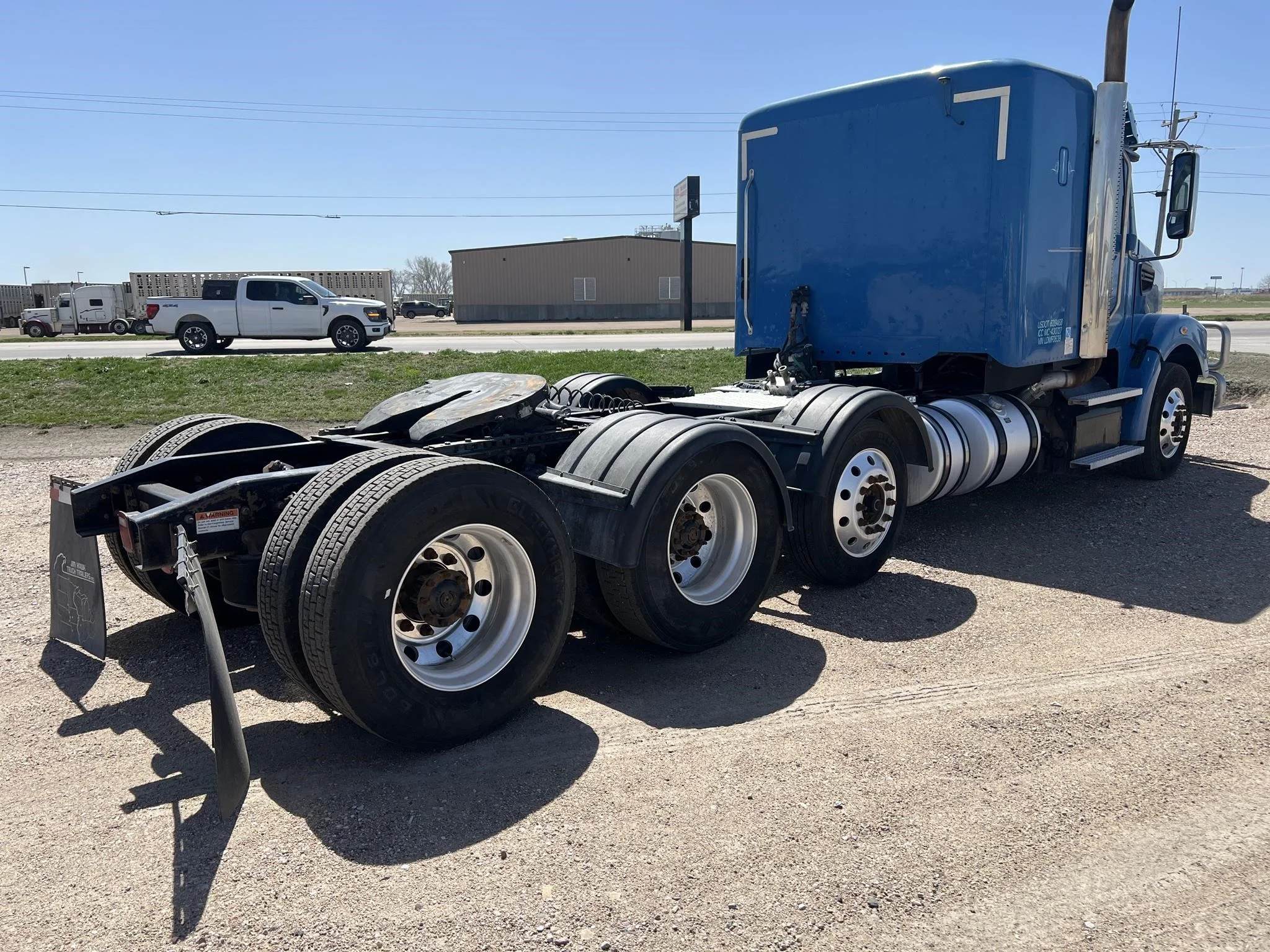 2020 Freightliner 122SD - image 5