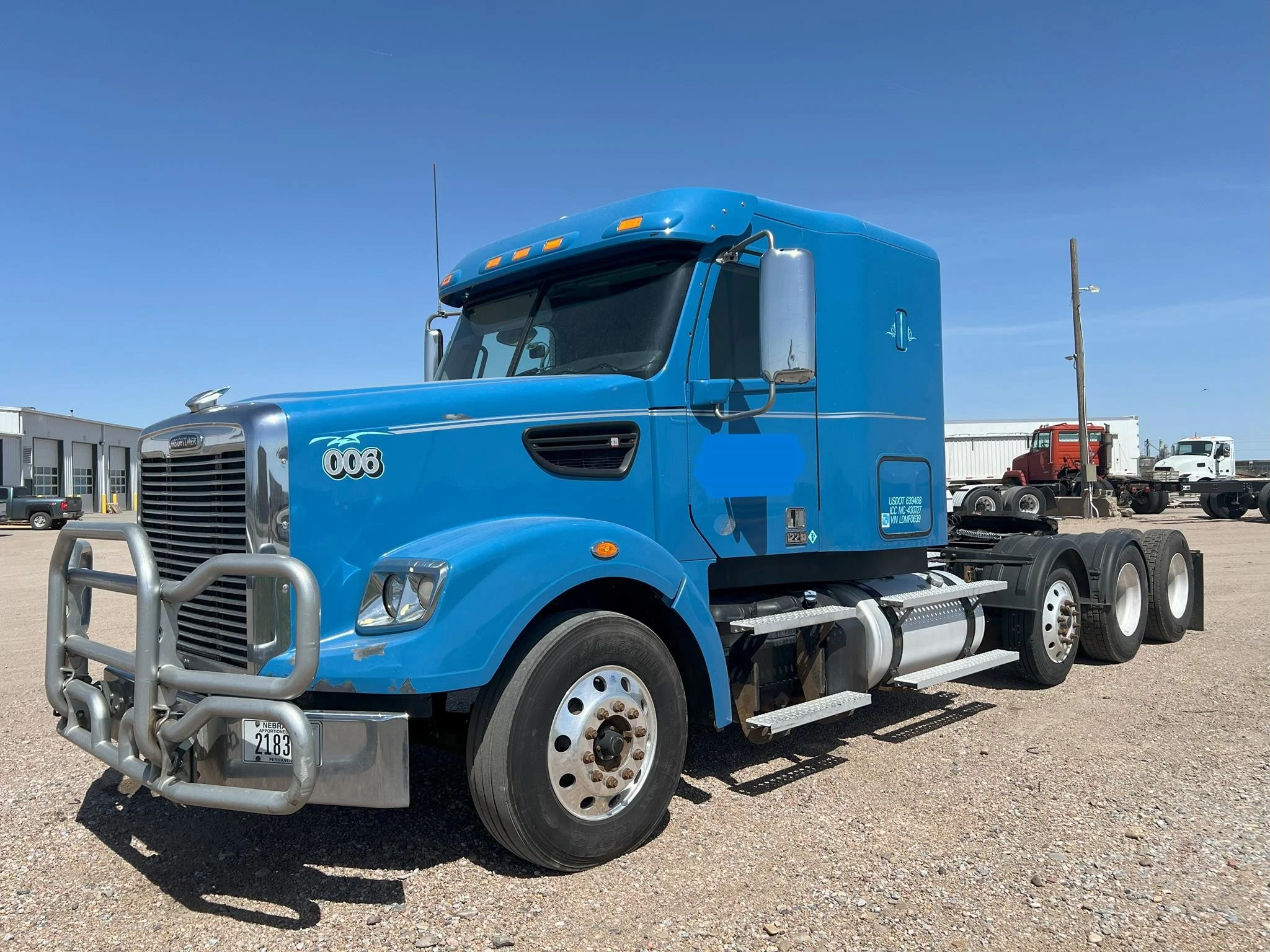 2020 Freightliner 122SD